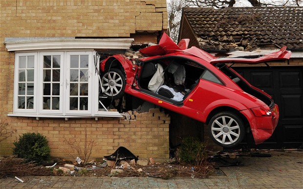 Red Audi TT that crashed into a house in uk-5
