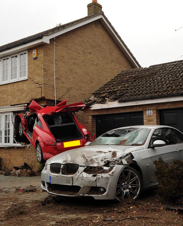 Red Audi TT that crashed into a house in uk
