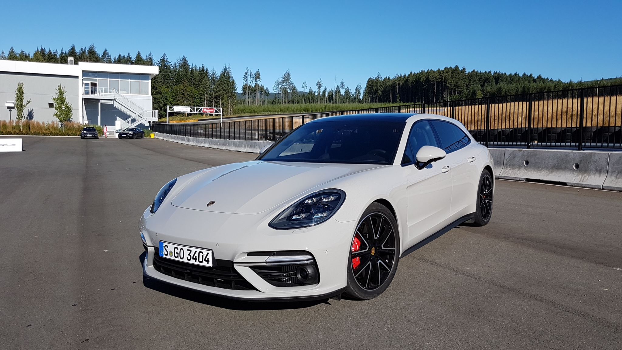 2018 Porsche Panamera GTS Sport Turismo