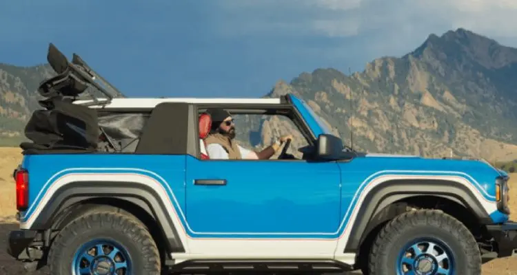 New Ford Bronco Owners Are Loving This Automatic Roof Upgrade
