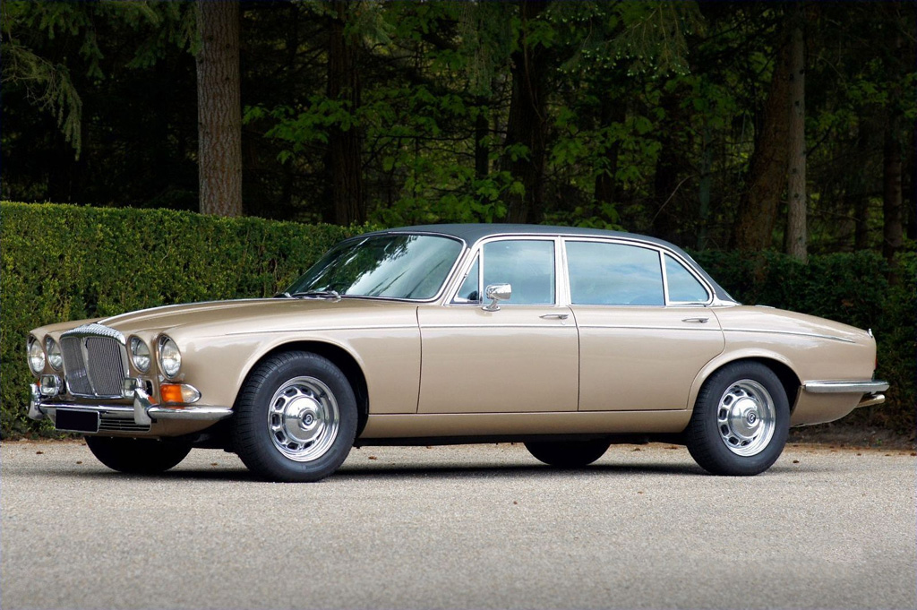 1973 Daimler Double Six Series II