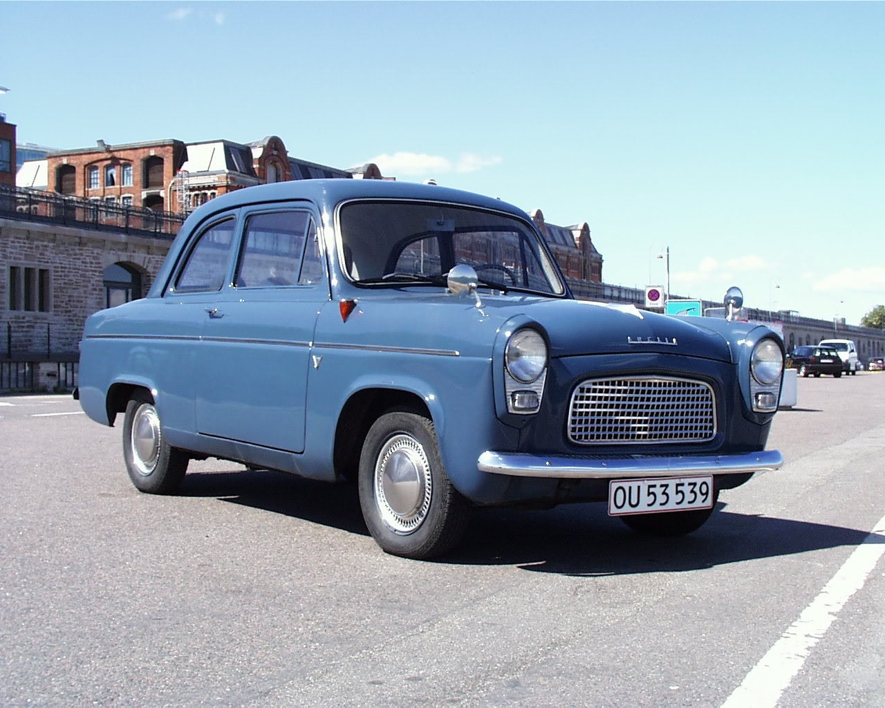 1954 Ford Anglia 100E